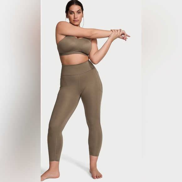 Victoria's Secret Sport VSX NWT $40 Essential Pocket 7/8 Leggings L Sage Green - Picture 4 of 13